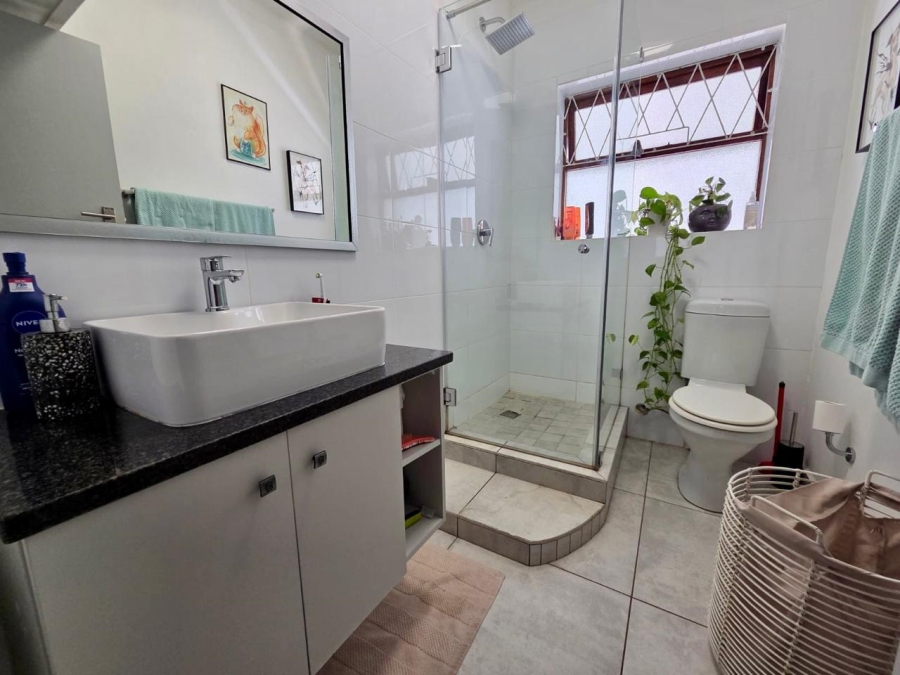 To Let 0 Bedroom Property for Rent in Sea Point Western Cape